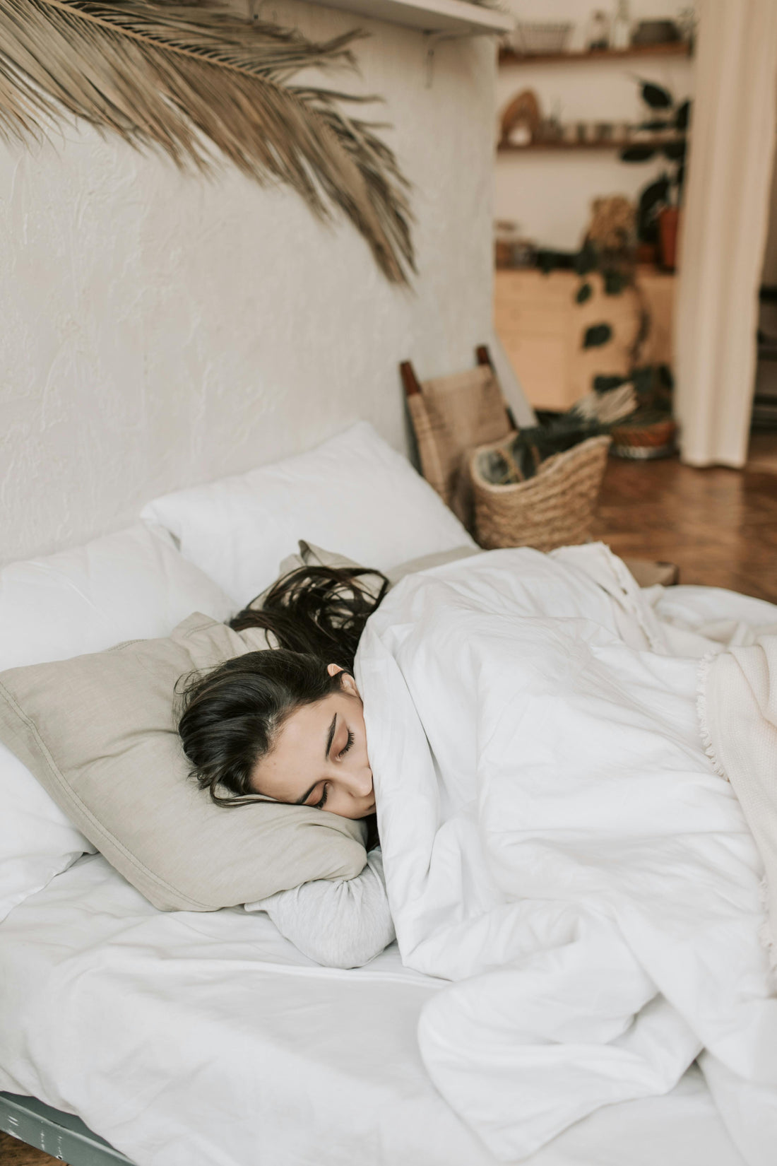How Better Sleep Can Transform Your Skin: The Role of Restorative Sleep in Skincare